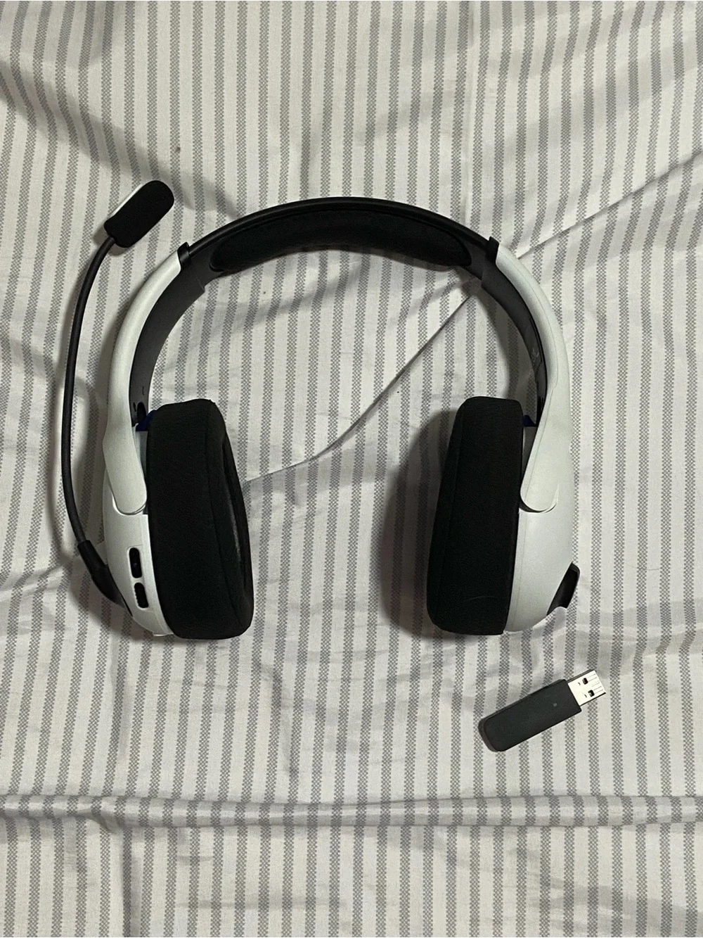 Sony White and Black Over-Ear Headset with Boom Microphone